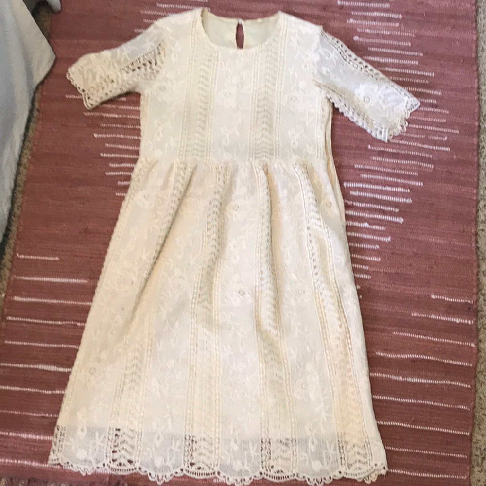 this is a lace dress from palm trees and breeze!